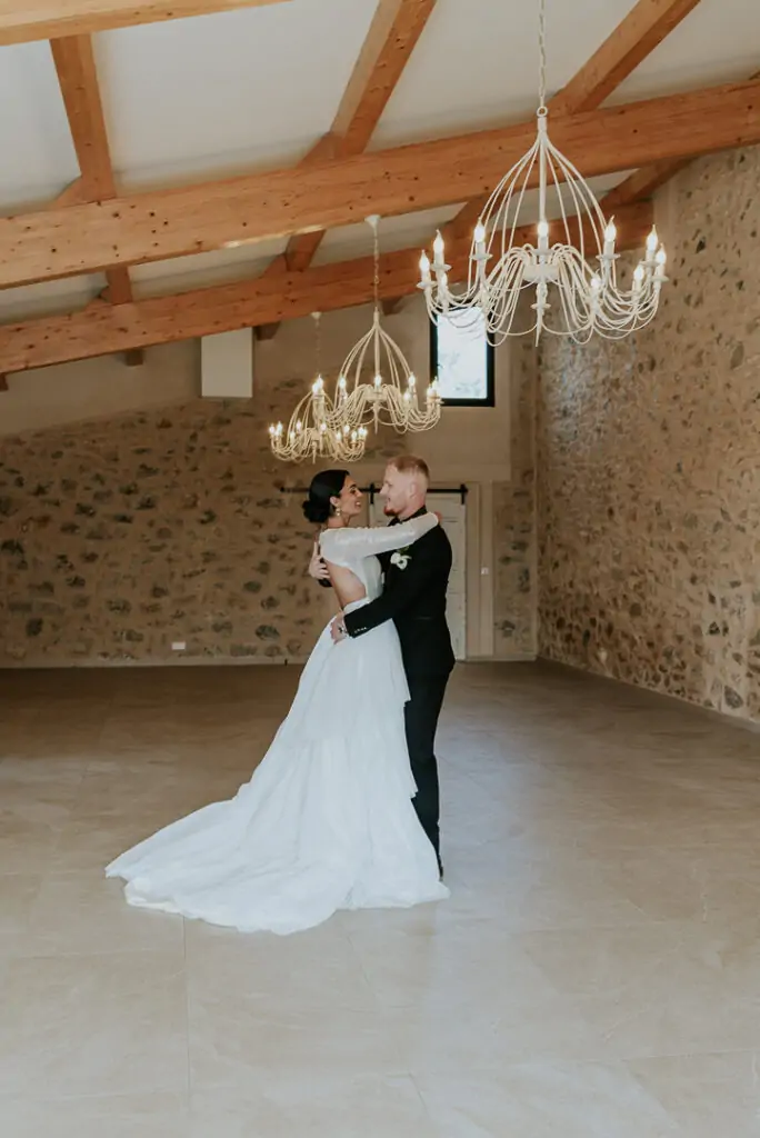 Mariage en hiver, inspiration glam'rock - Lieu : Bastide & moi, Pourrières - Photographe Nathalie Nencioni