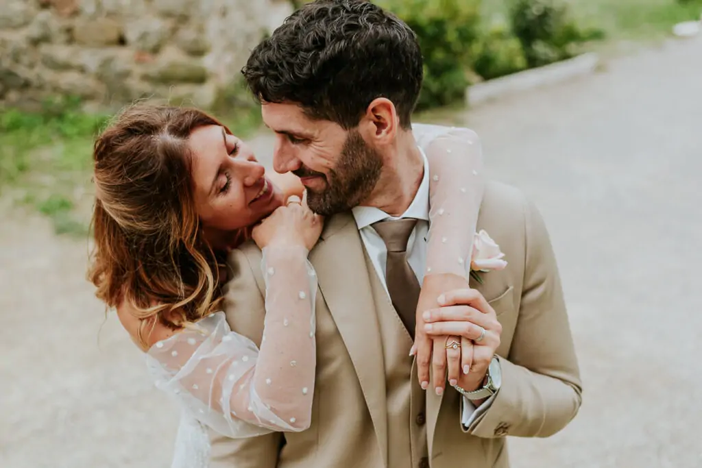 Séance photo de couple, mariage au Domaine de la Rotonde - Photographe Nathalie Nencioni